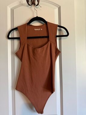 Abercrombie & Fitch Brown Scoop Neck Bodysuit size XS